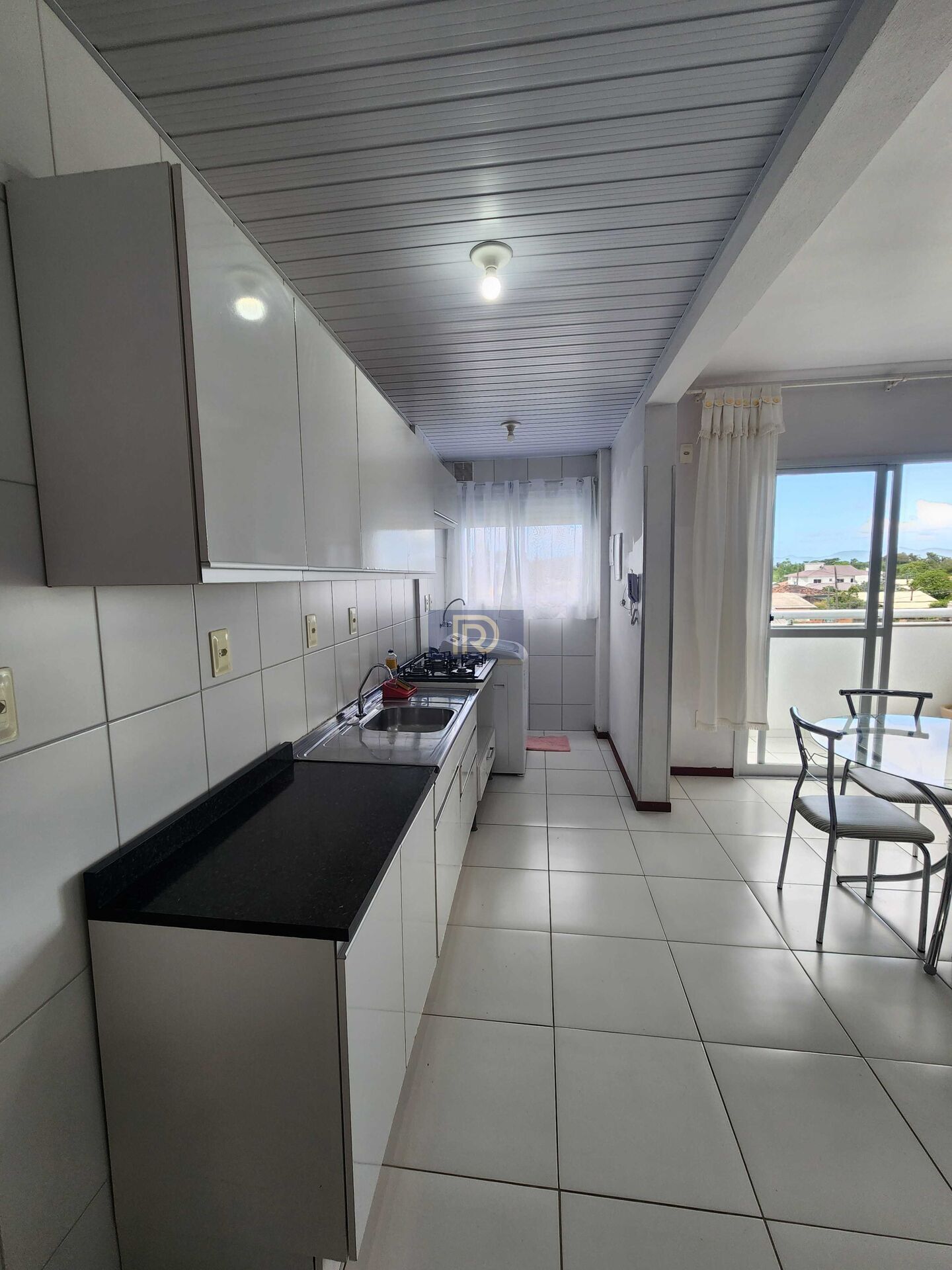 Apartamento à venda com 2 quartos, 56m² - Foto 3