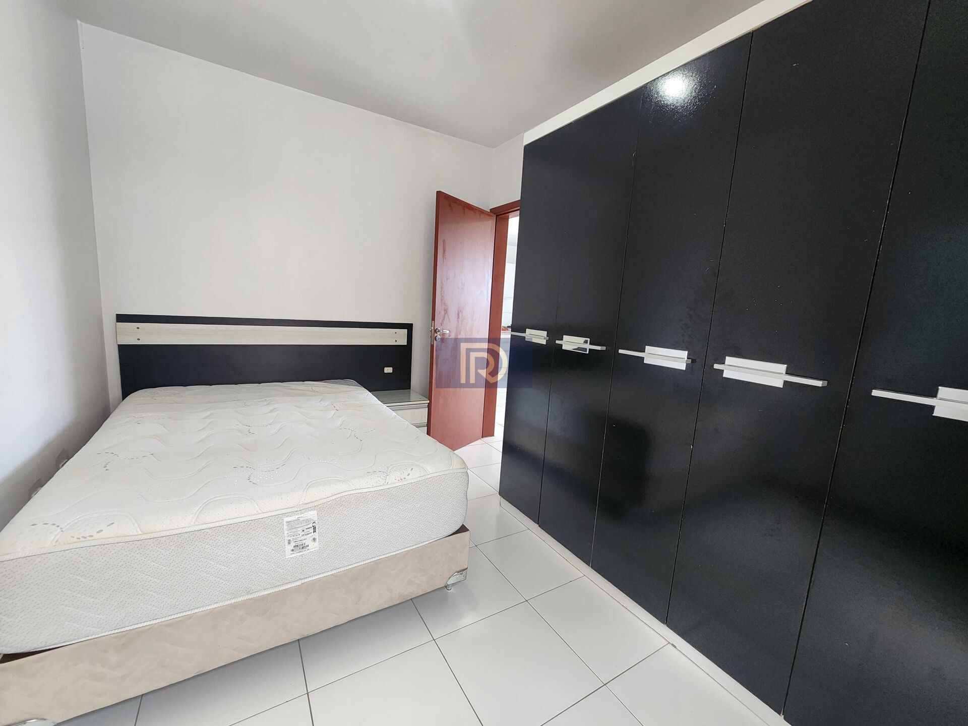 Apartamento à venda com 2 quartos, 56m² - Foto 10