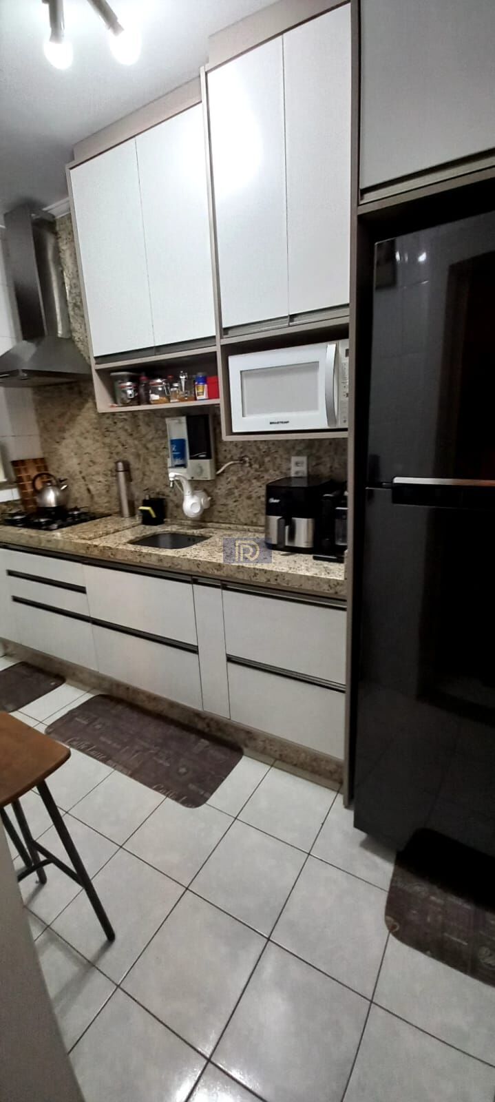 Apartamento à venda com 2 quartos, 63m² - Foto 3