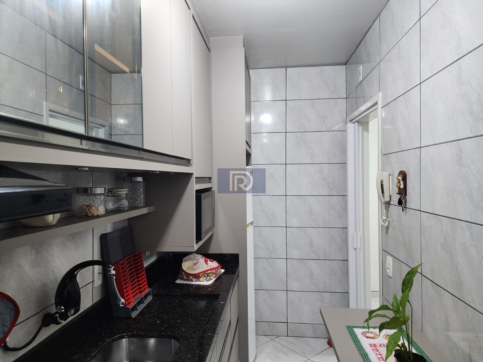 Apartamento à venda com 2 quartos, 57m² - Foto 4