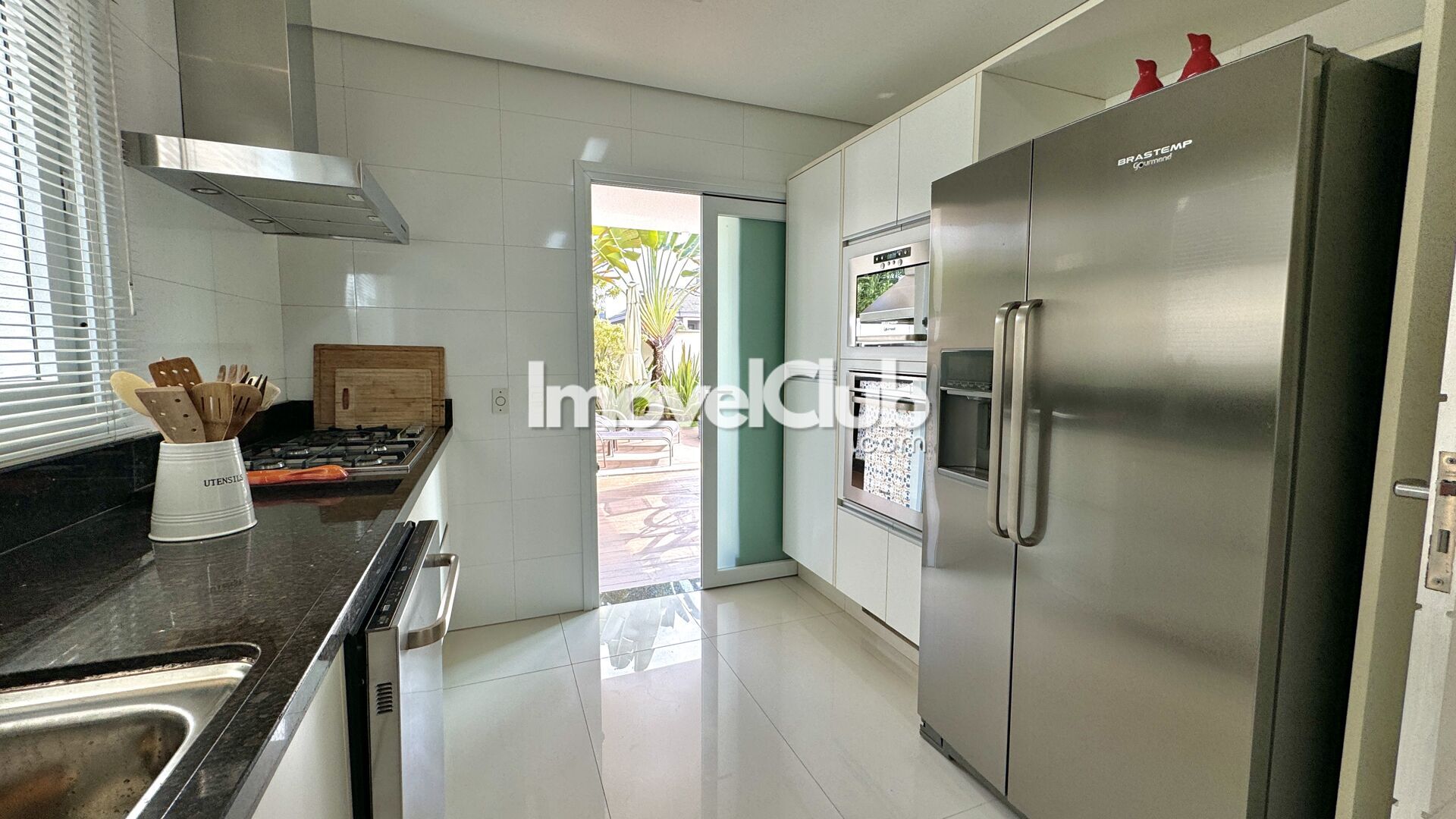 Casa à venda com 4 quartos, 400m² - Foto 12