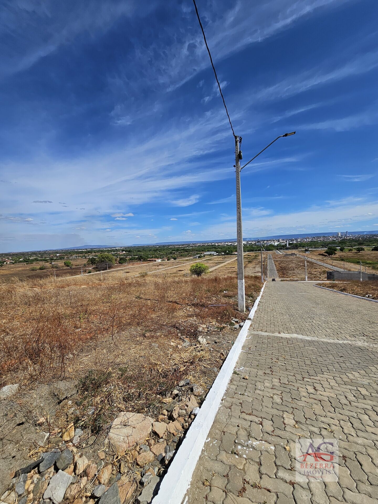 Terreno à venda, 150m² - Foto 1