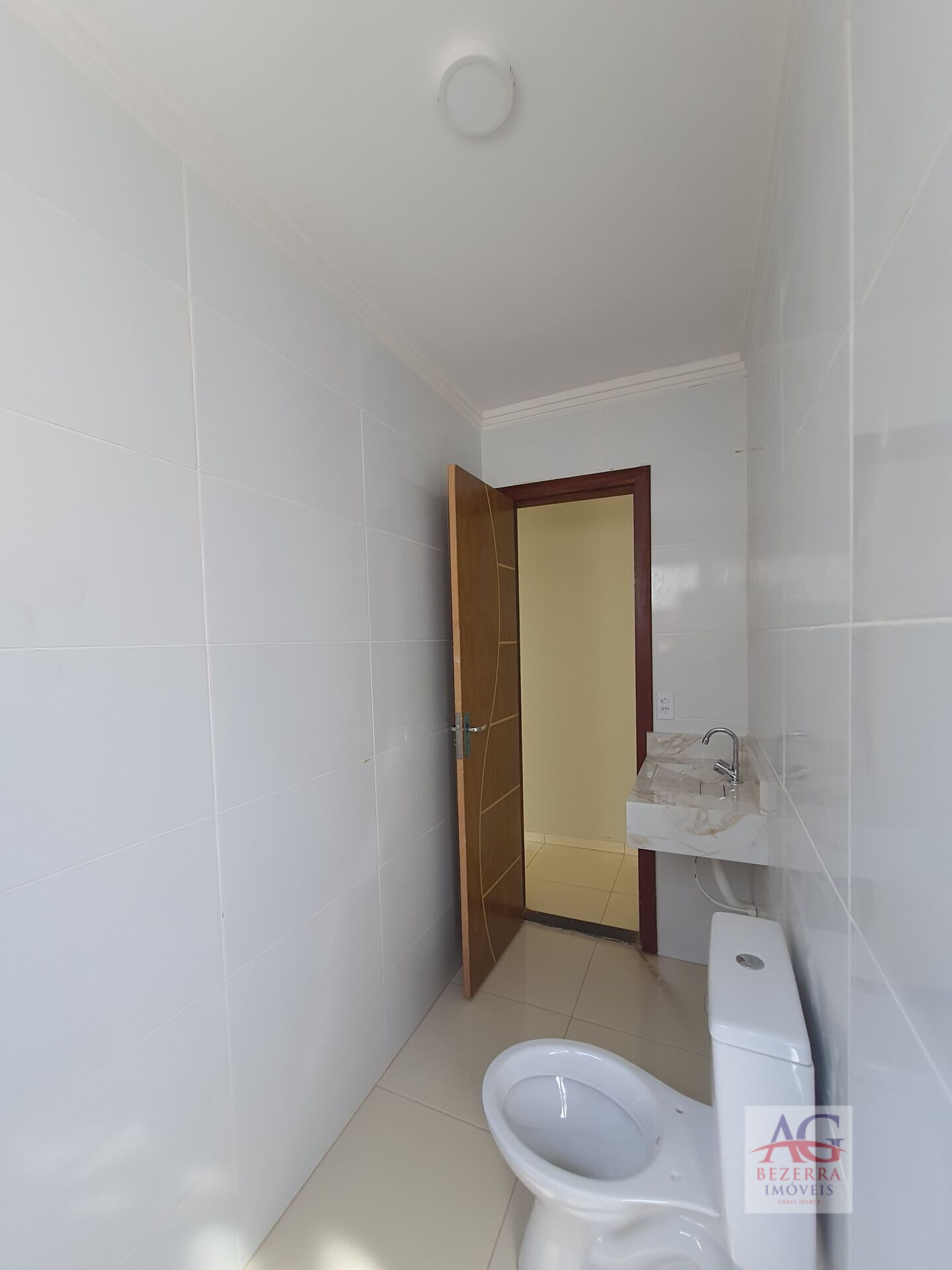 Casa à venda com 3 quartos, 90m² - Foto 11