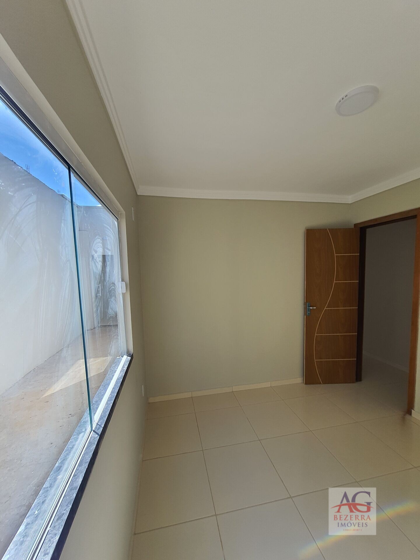 Casa à venda com 3 quartos, 90m² - Foto 13