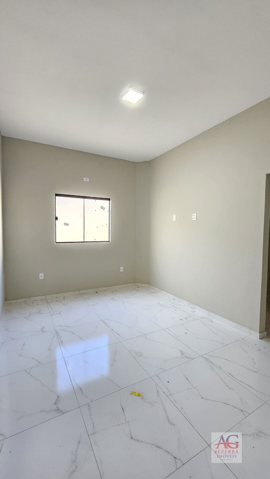 Casa à venda com 3 quartos, 110m² - Foto 14
