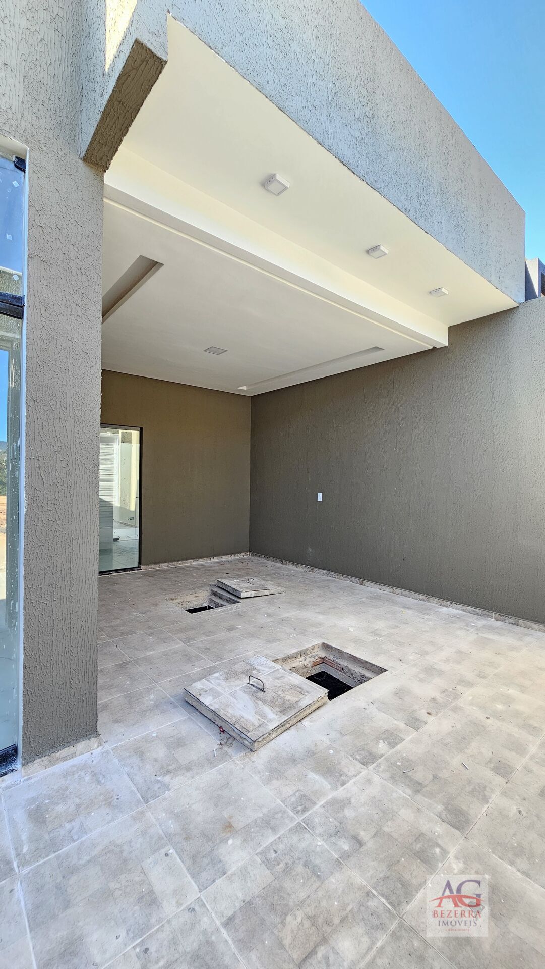 Casa à venda com 3 quartos, 110m² - Foto 2
