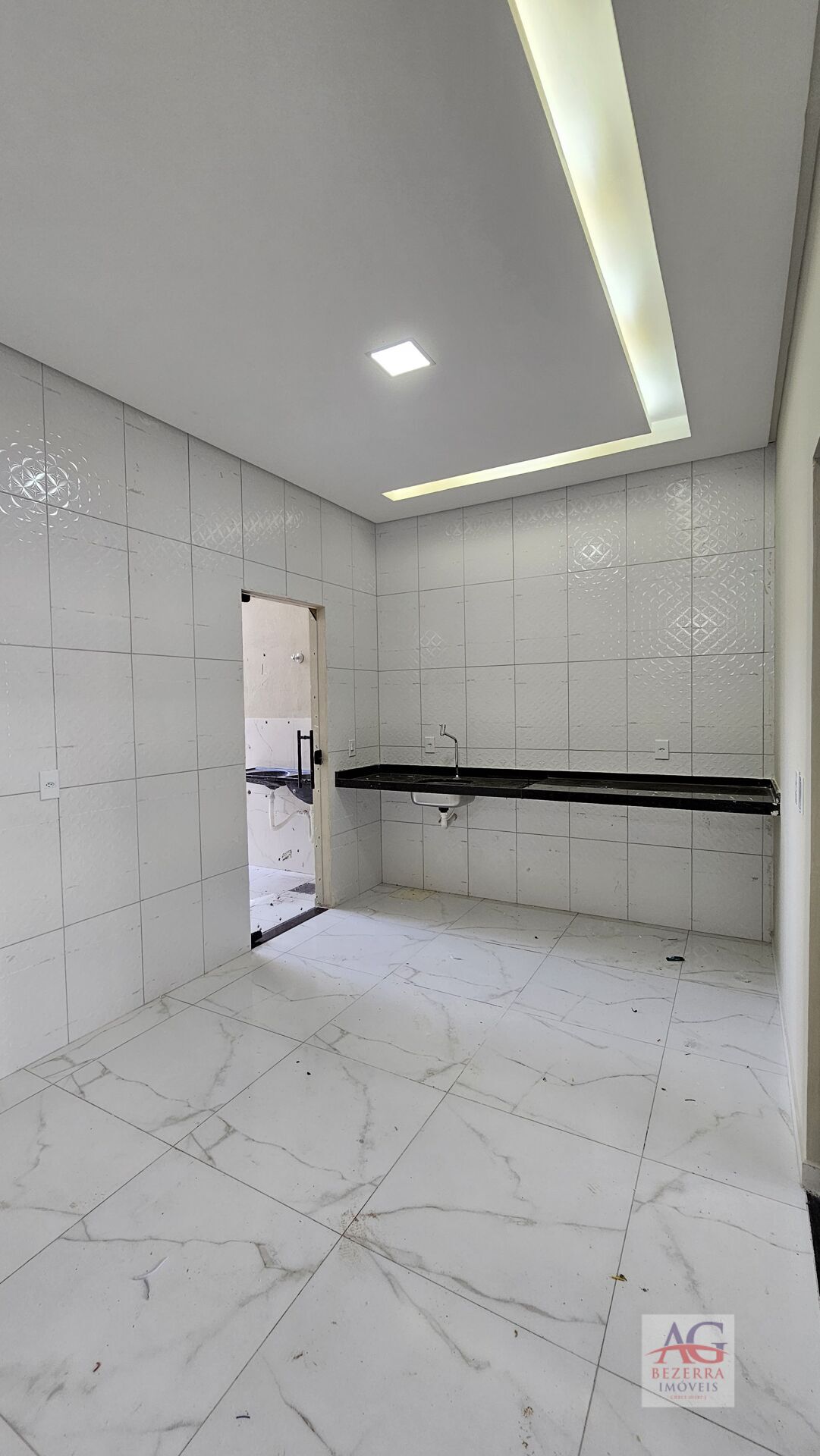 Casa à venda com 3 quartos, 110m² - Foto 9