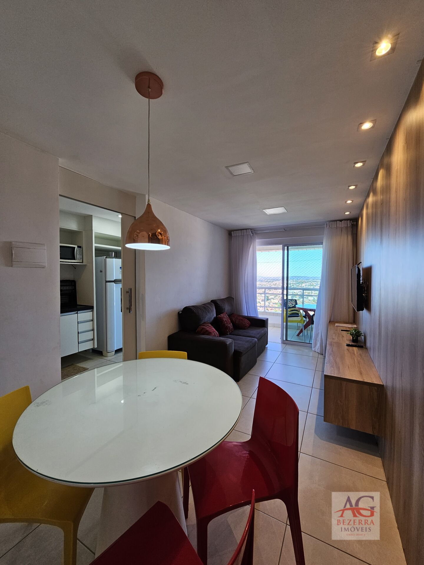 Apartamento para alugar com 1 quarto, 50m² - Foto 2