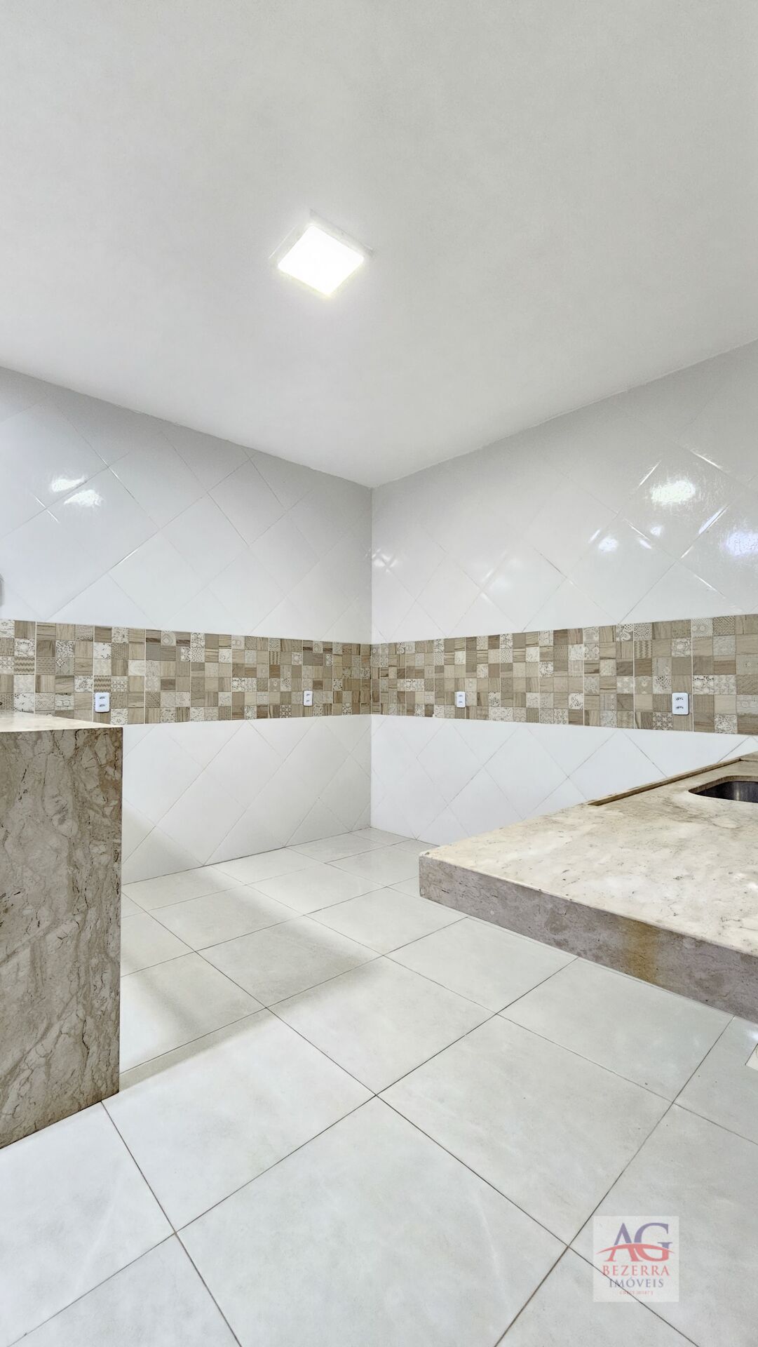 Casa à venda com 3 quartos, 130m² - Foto 11