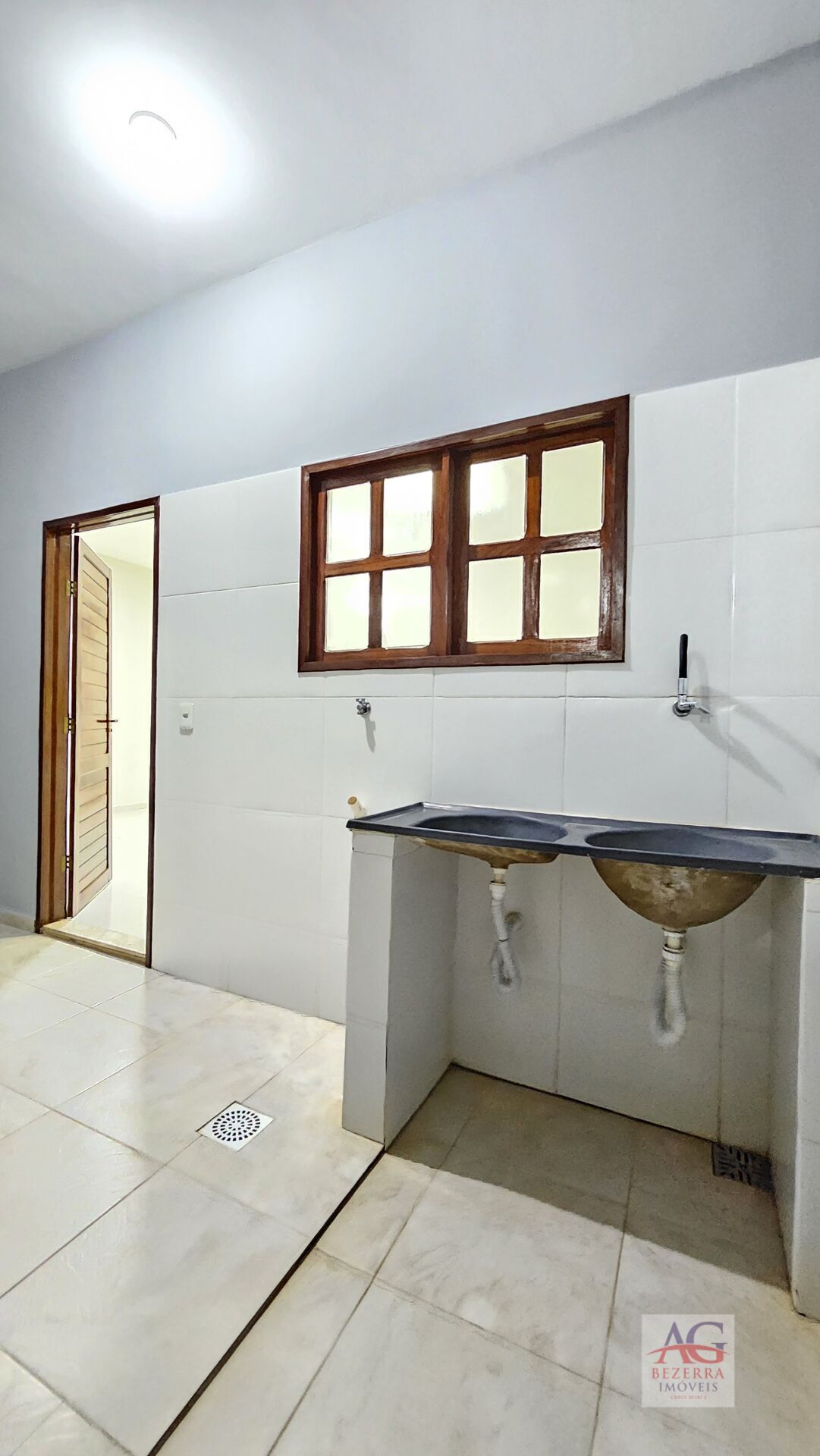 Casa à venda com 3 quartos, 130m² - Foto 27