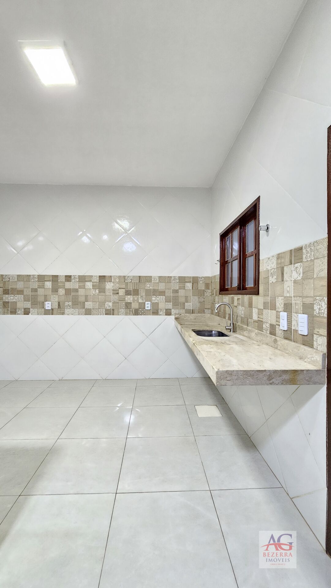 Casa à venda com 3 quartos, 130m² - Foto 10