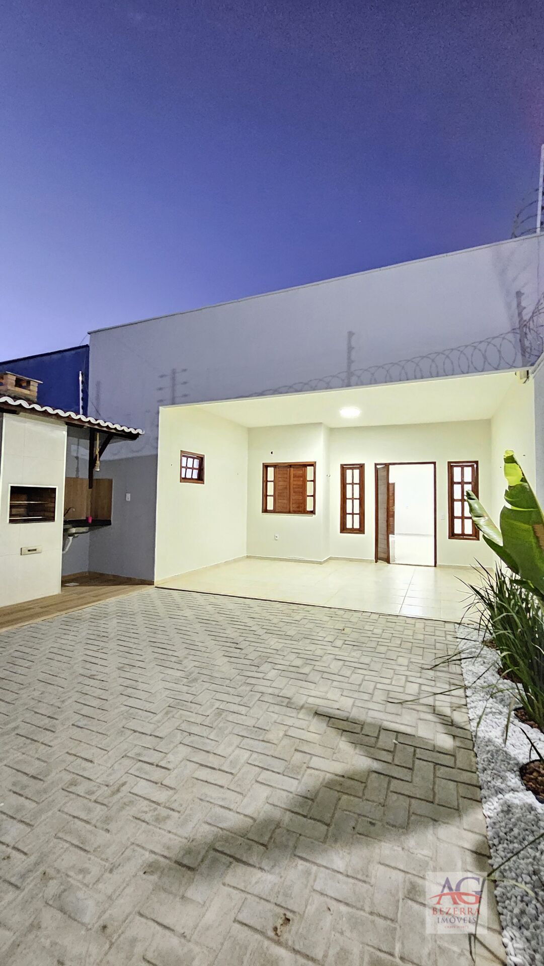 Casa à venda com 3 quartos, 130m² - Foto 3