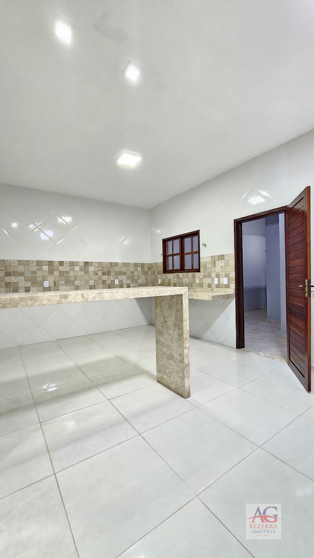 Casa à venda com 3 quartos, 130m² - Foto 9