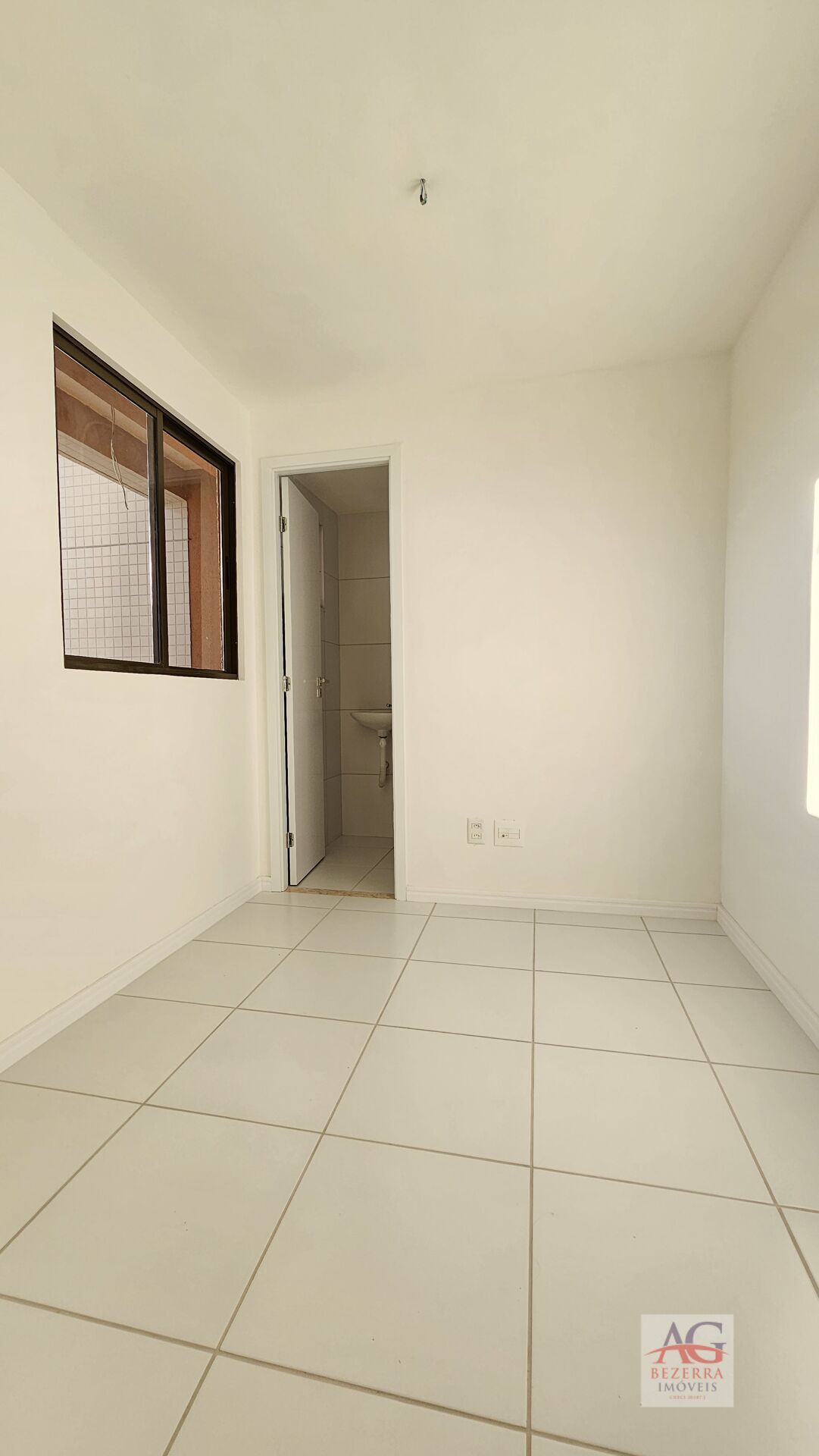 Apartamento à venda com 4 quartos, 231m² - Foto 12