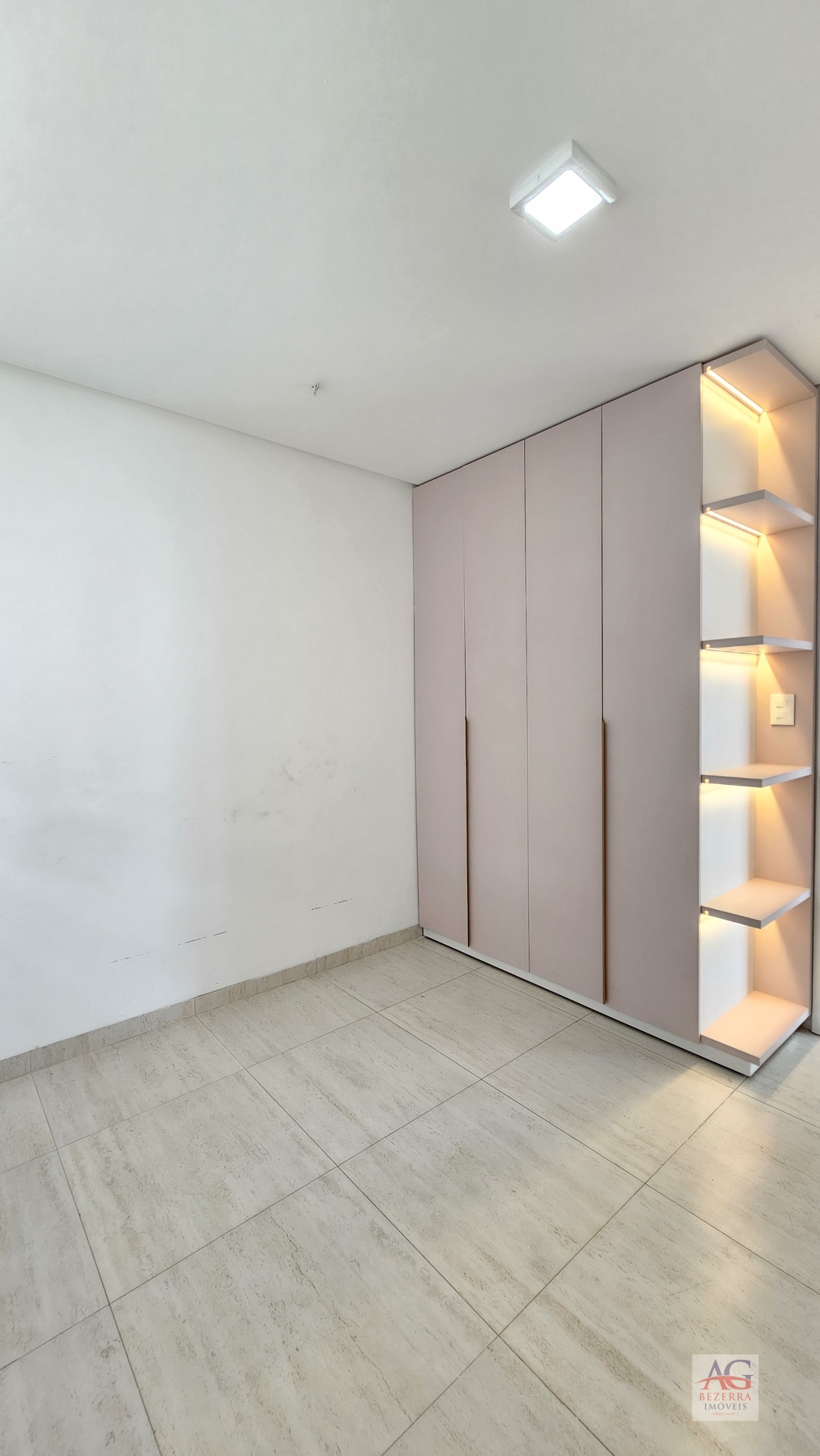 Casa de Condomínio para alugar com 3 quartos, 220m² - Foto 23