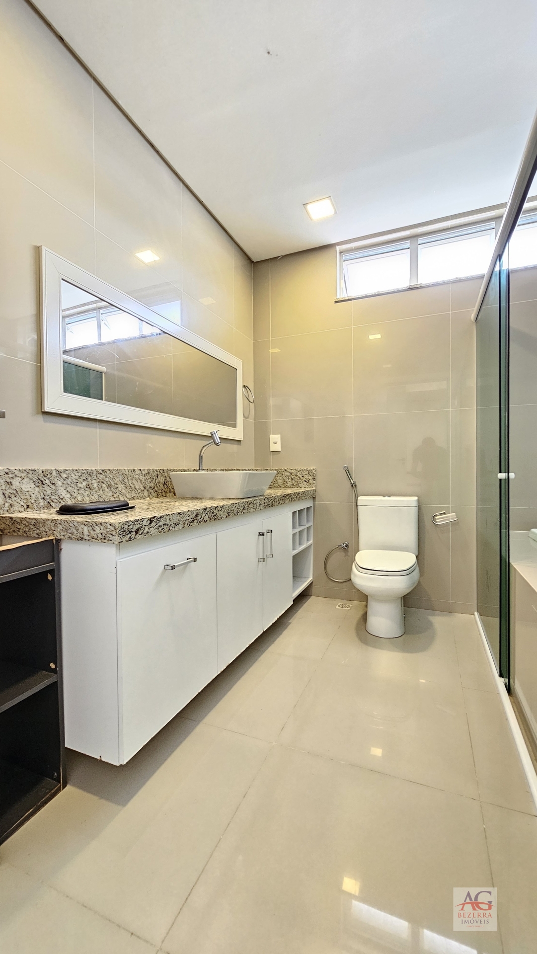 Casa de Condomínio para alugar com 3 quartos, 220m² - Foto 28