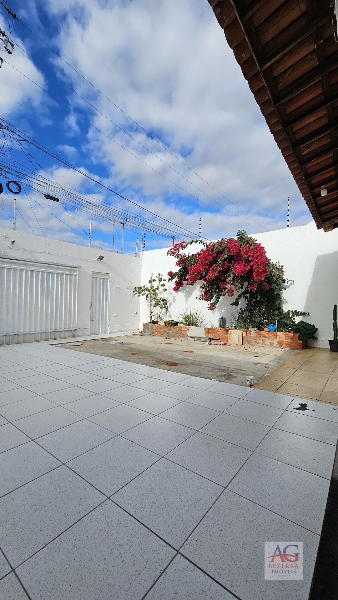 Casa para alugar com 3 quartos, 120m² - Foto 2