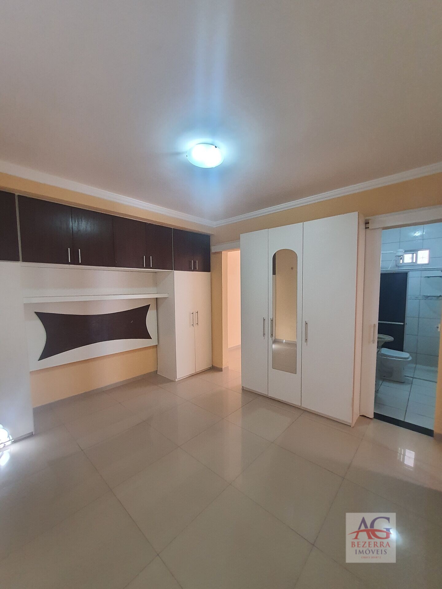 Casa à venda com 4 quartos, 154m² - Foto 14