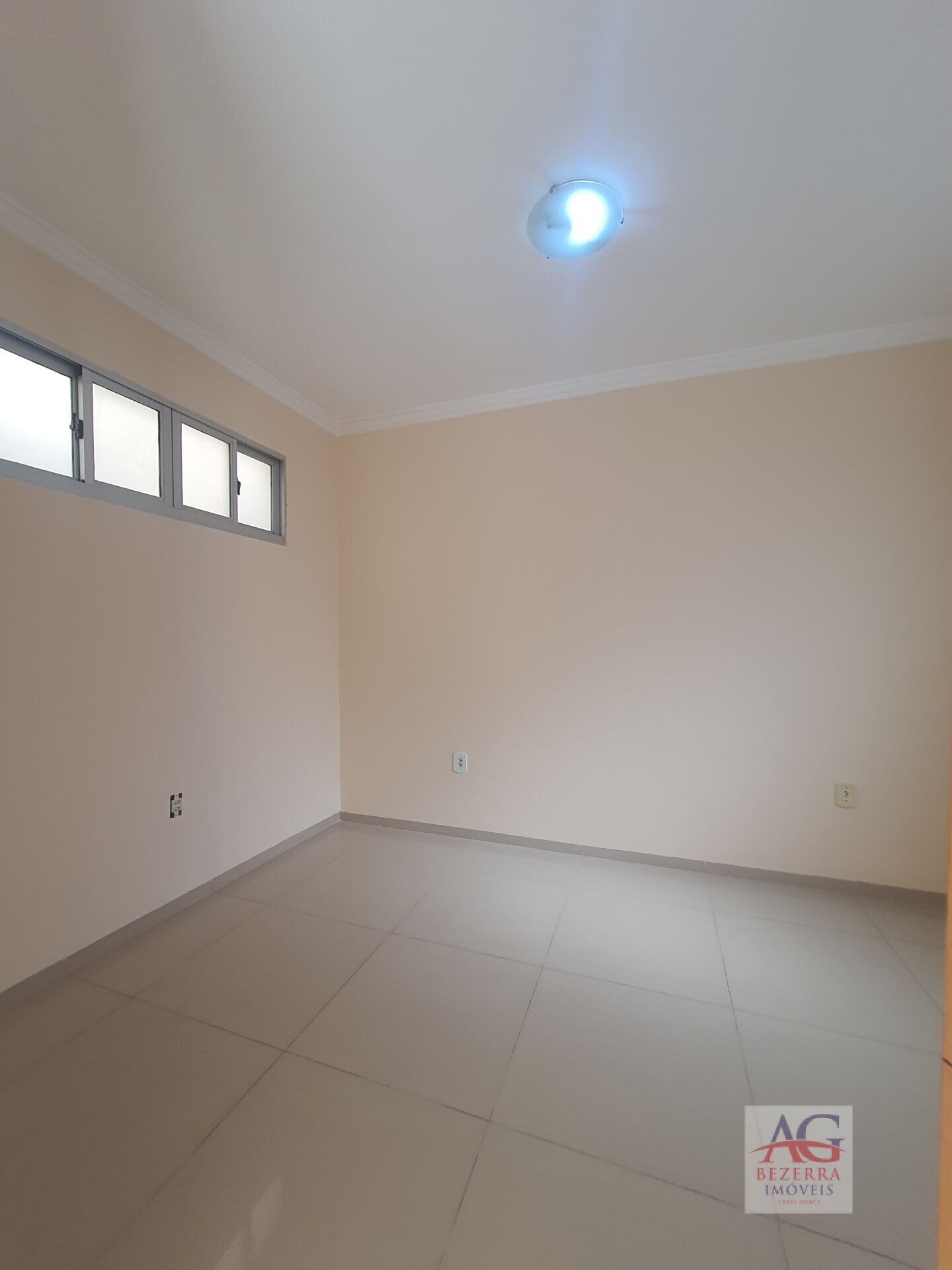 Casa à venda com 4 quartos, 154m² - Foto 7