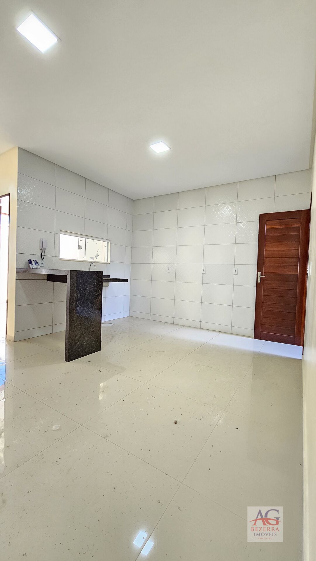 Casa à venda com 3 quartos, 94m² - Foto 7