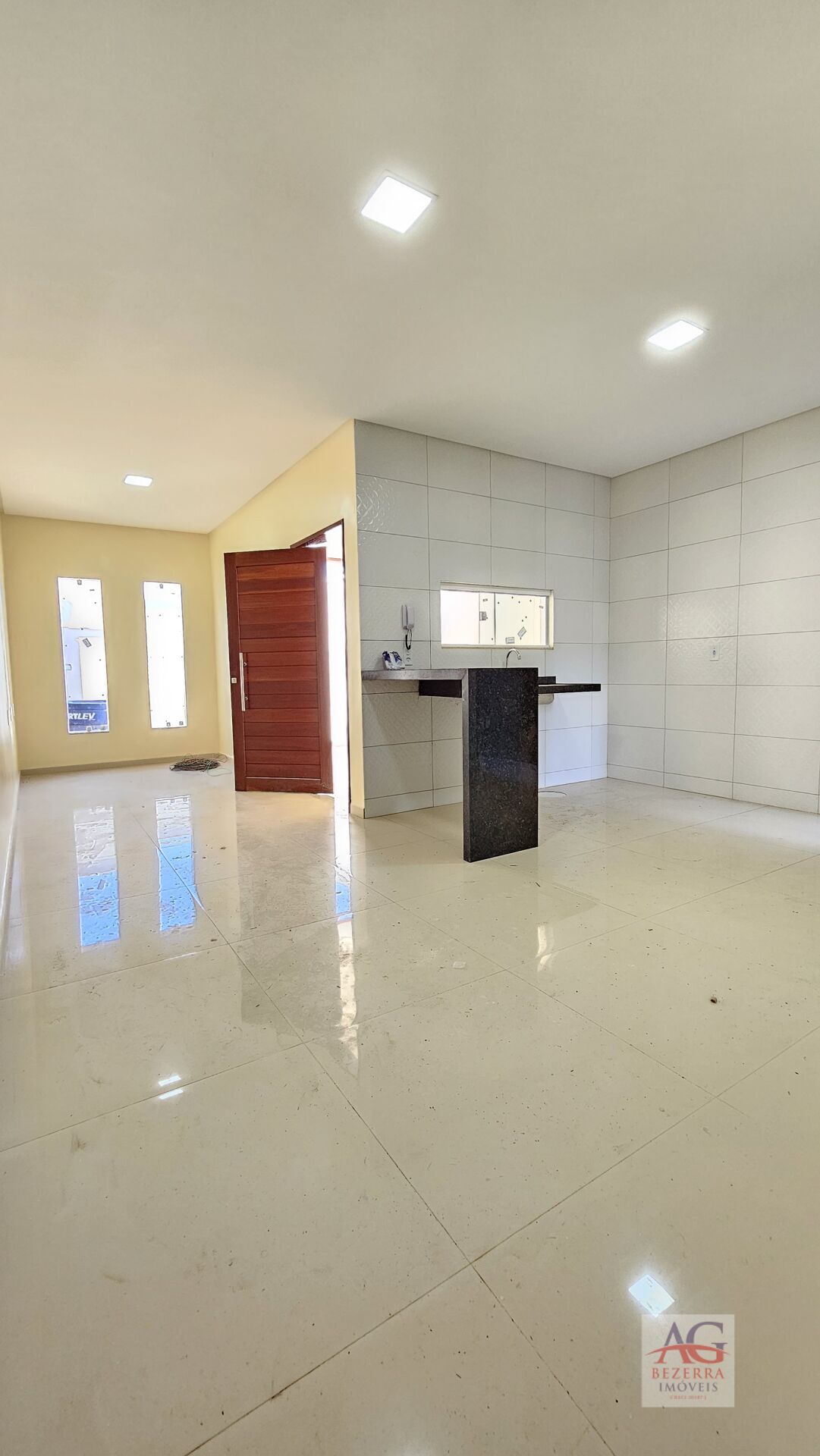 Casa à venda com 3 quartos, 94m² - Foto 8