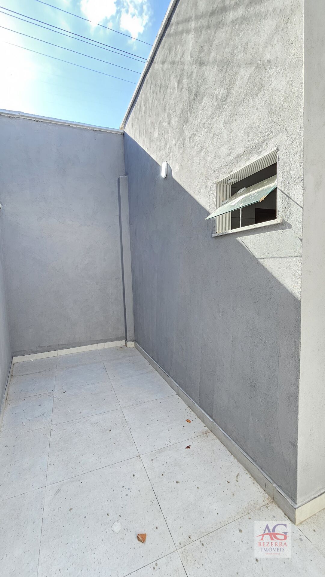 Casa à venda com 3 quartos, 94m² - Foto 14