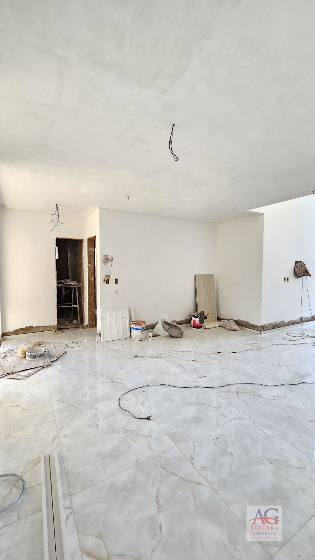 Casa à venda com 4 quartos, 228m² - Foto 11