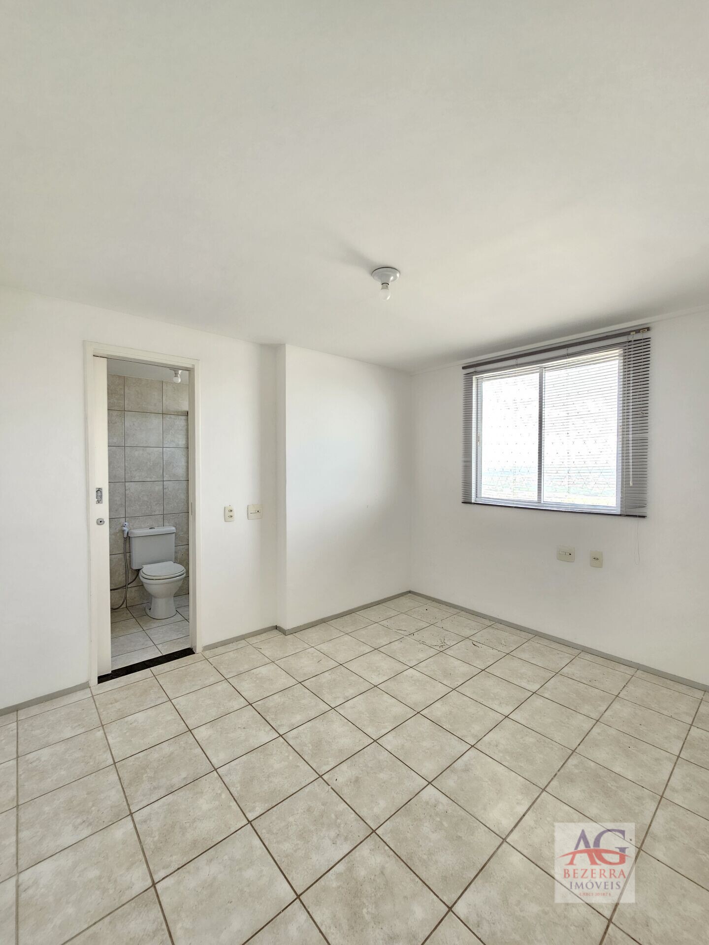 Apartamento para alugar com 3 quartos, 107m² - Foto 15