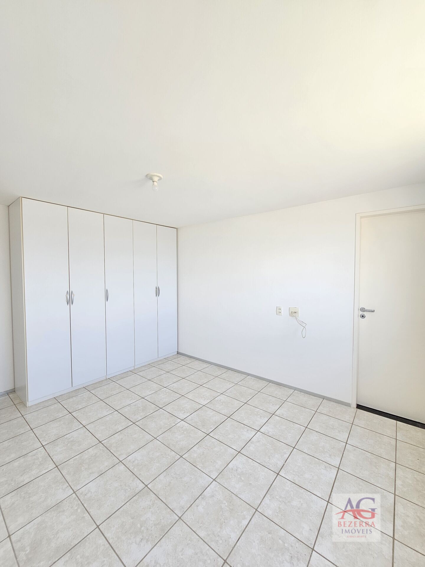 Apartamento para alugar com 3 quartos, 107m² - Foto 18