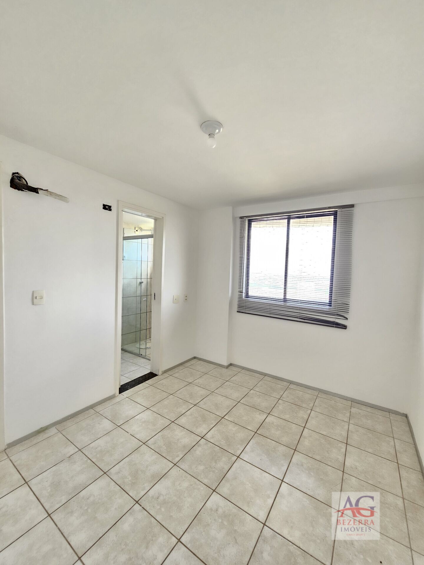 Apartamento para alugar com 3 quartos, 107m² - Foto 13