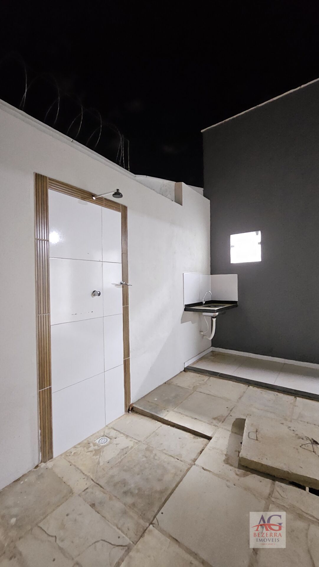 Casa à venda com 3 quartos, 106m² - Foto 4