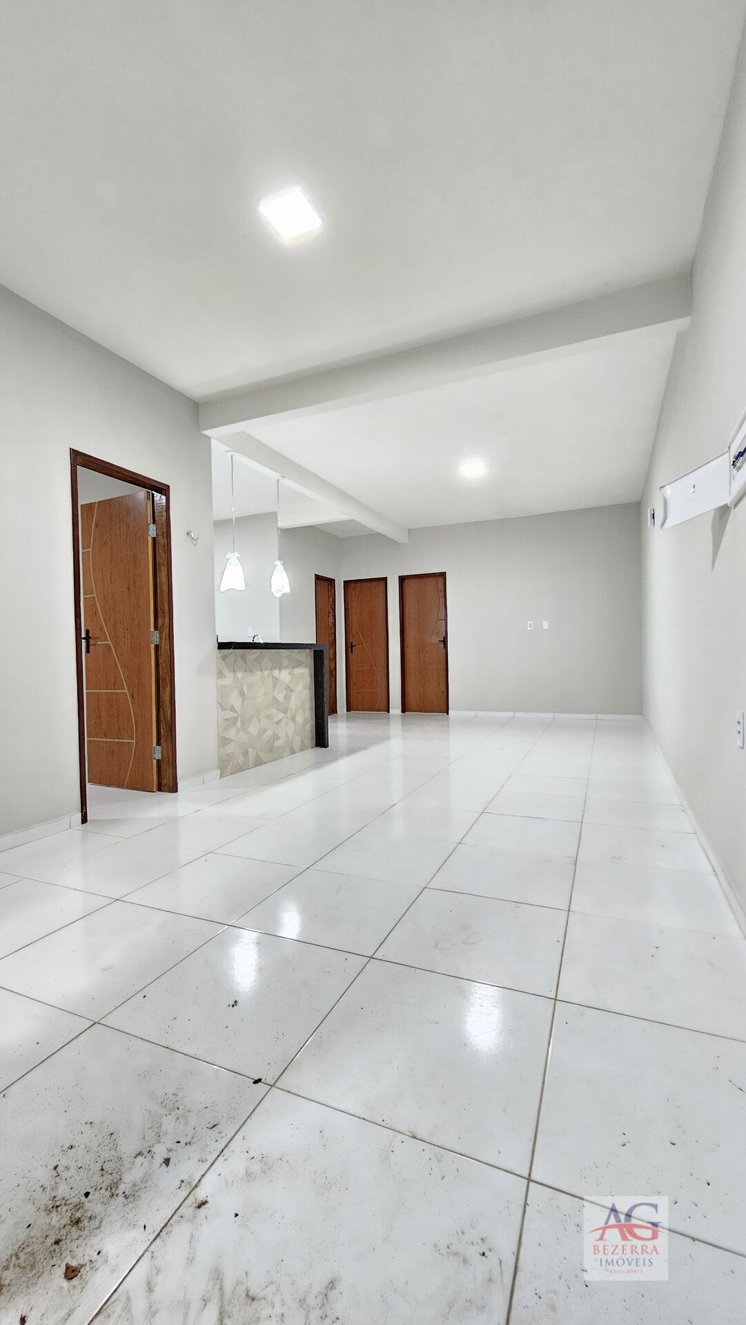 Casa à venda com 3 quartos, 106m² - Foto 5