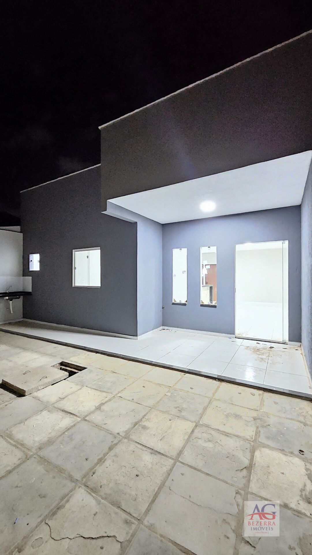 Casa à venda com 3 quartos, 106m² - Foto 2