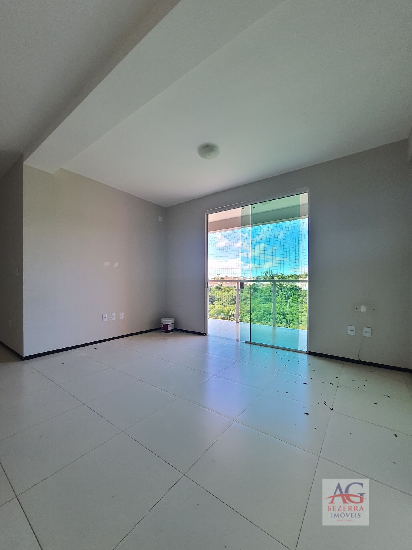 Apartamento para alugar com 3 quartos, 105m² - Foto 1