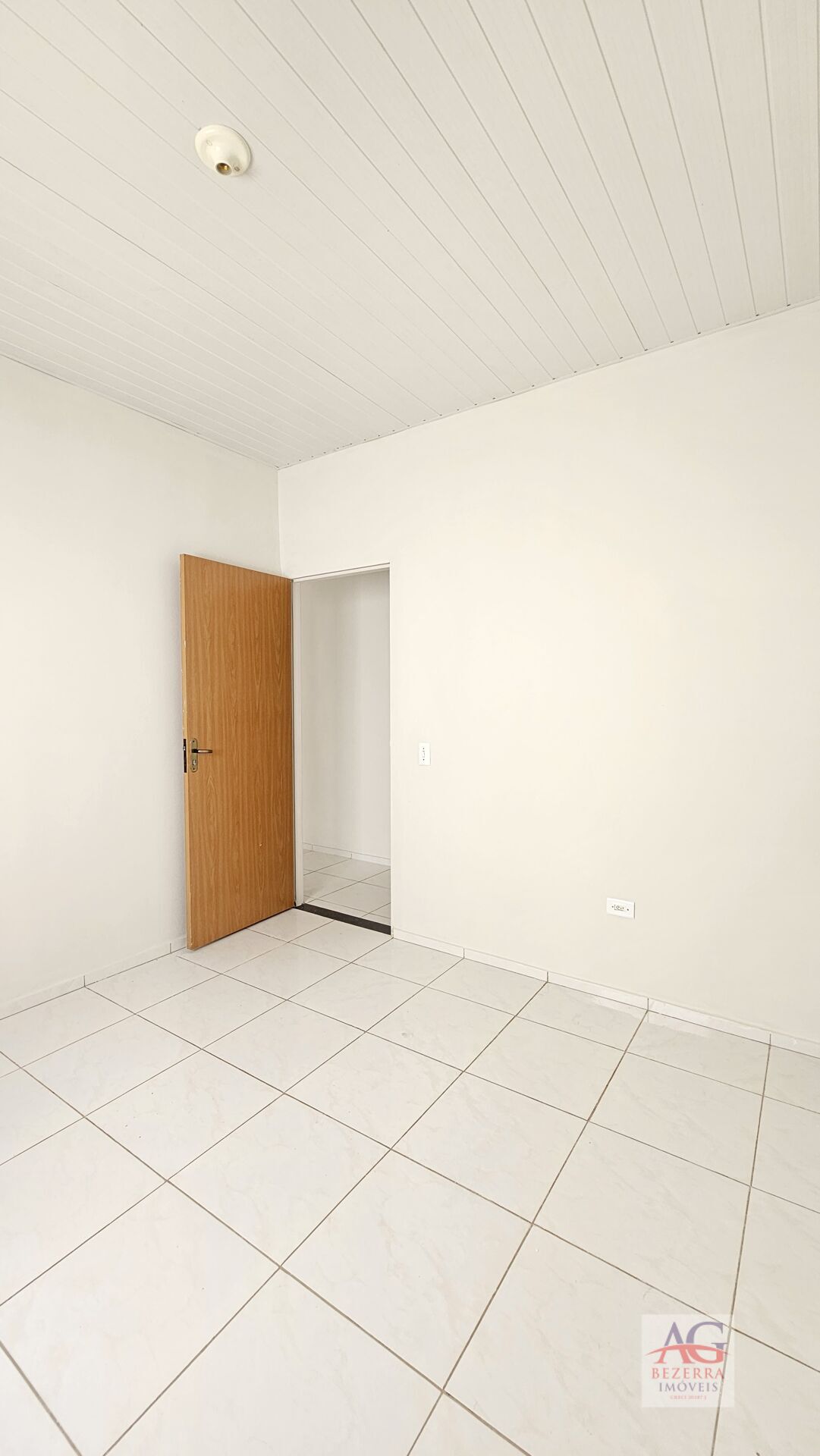 Casa à venda com 2 quartos, 76m² - Foto 13