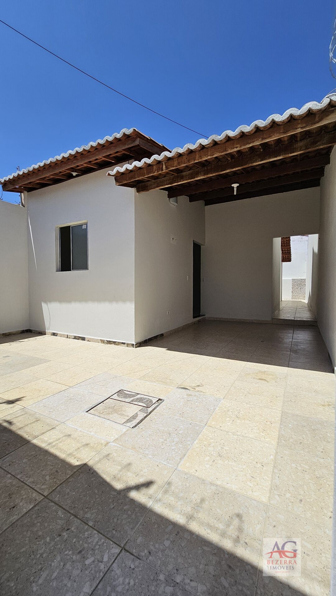 Casa à venda com 2 quartos, 76m² - Foto 2