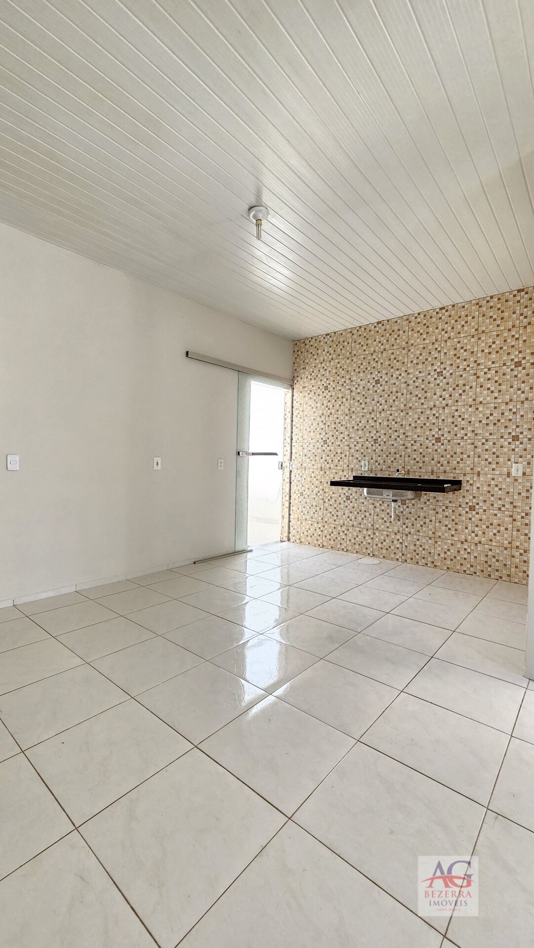 Casa à venda com 2 quartos, 76m² - Foto 7