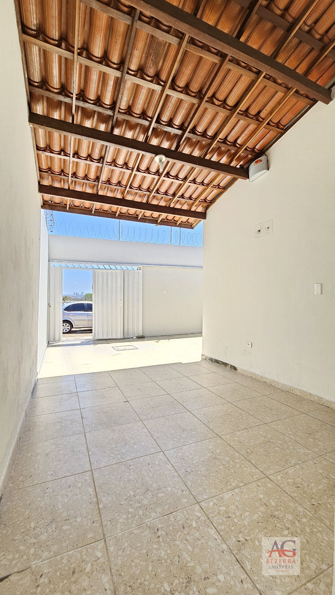 Casa à venda com 2 quartos, 76m² - Foto 4