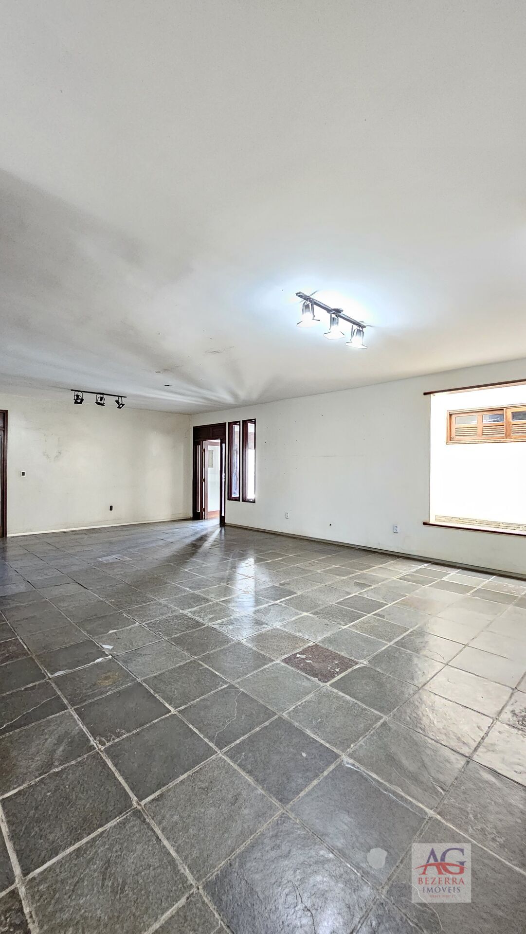 Casa à venda com 6 quartos, 678m² - Foto 13