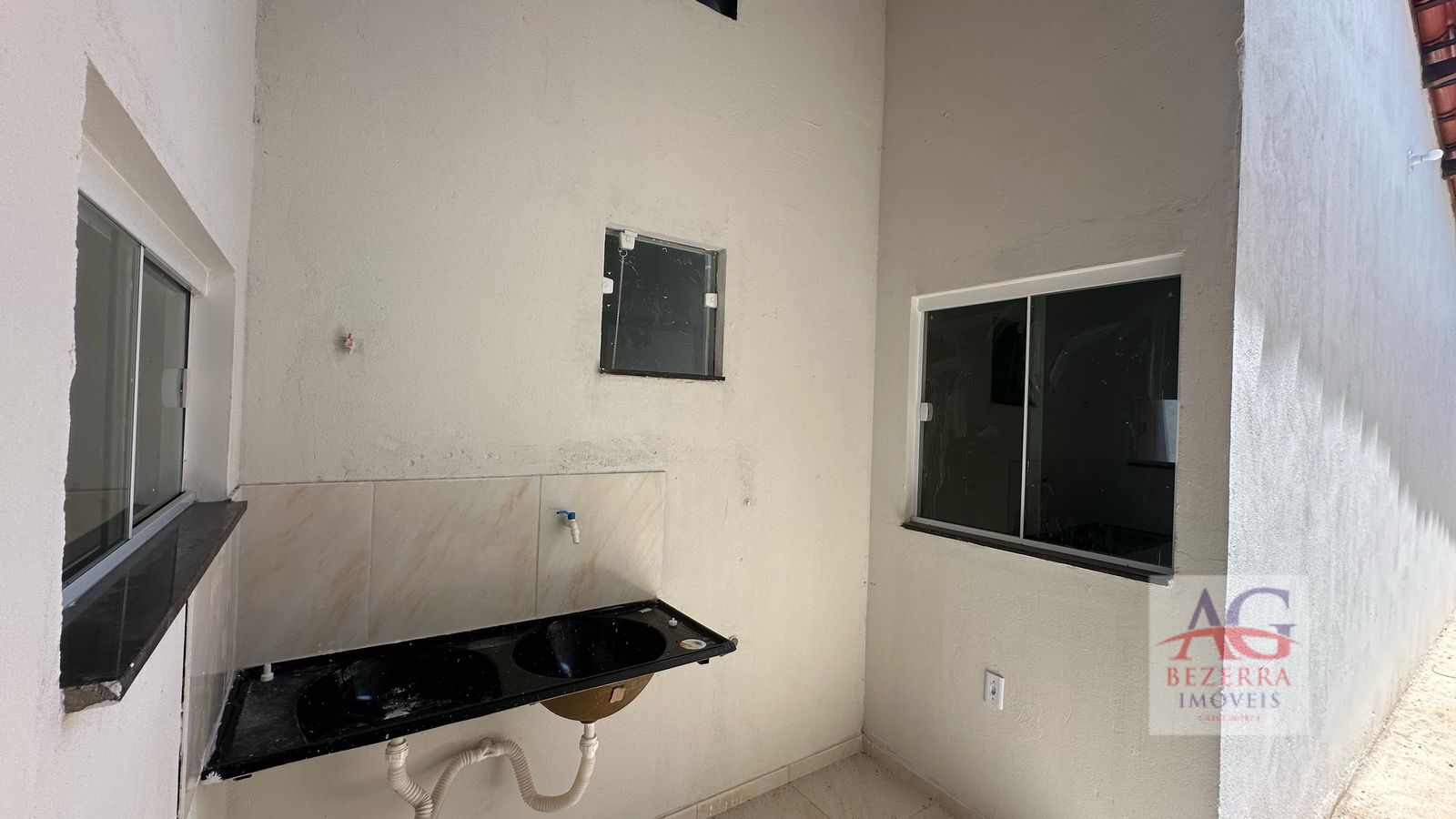 Casa à venda com 2 quartos, 86m² - Foto 6