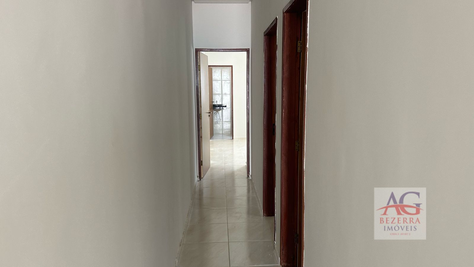 Casa à venda com 2 quartos, 86m² - Foto 8