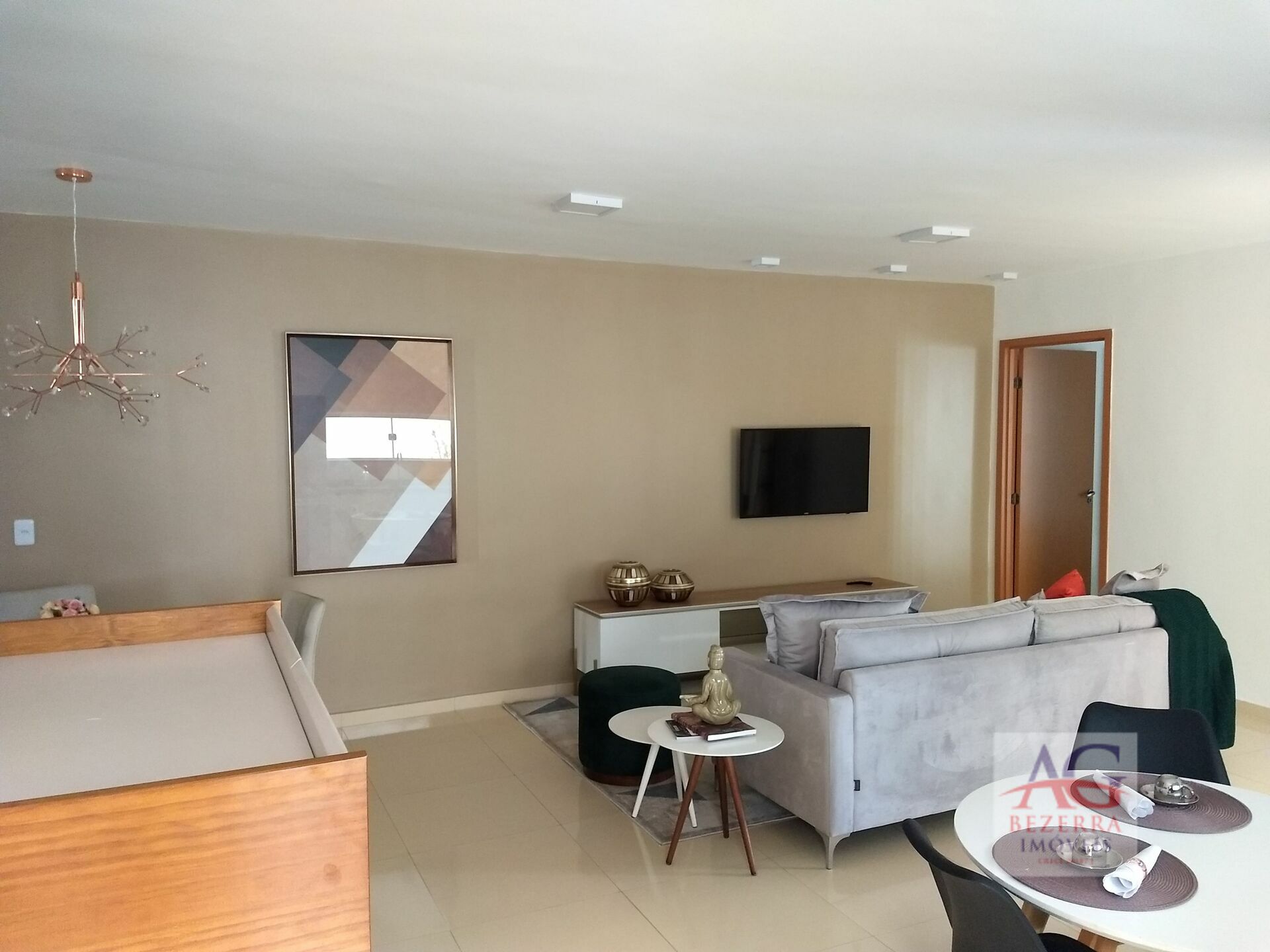 Casa à venda com 3 quartos, 111m² - Foto 8