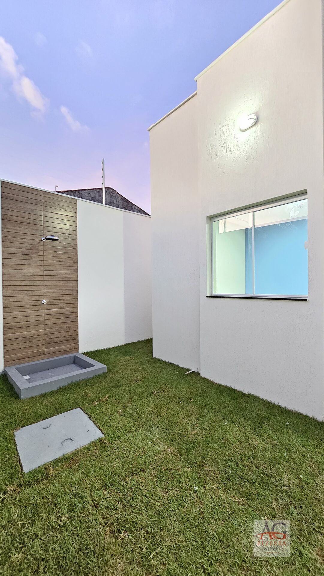 Casa à venda com 2 quartos, 72m² - Foto 3