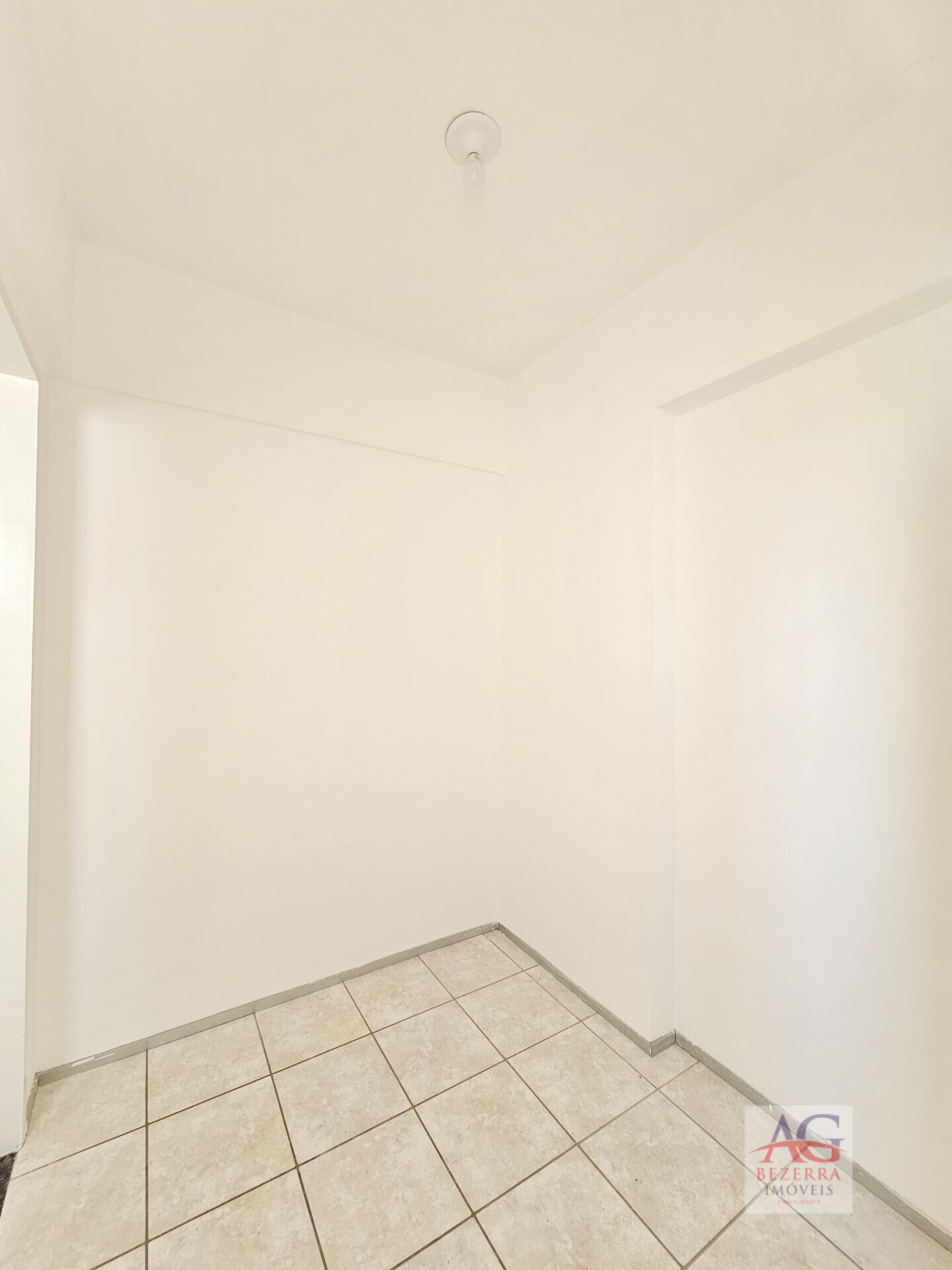 Apartamento para alugar com 3 quartos, 107m² - Foto 9