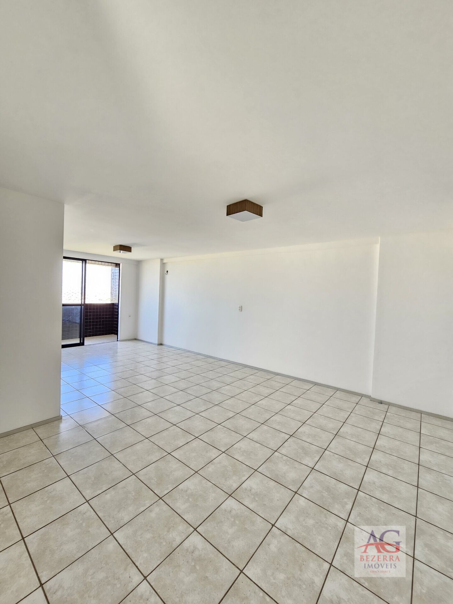 Apartamento para alugar com 3 quartos, 107m² - Foto 11