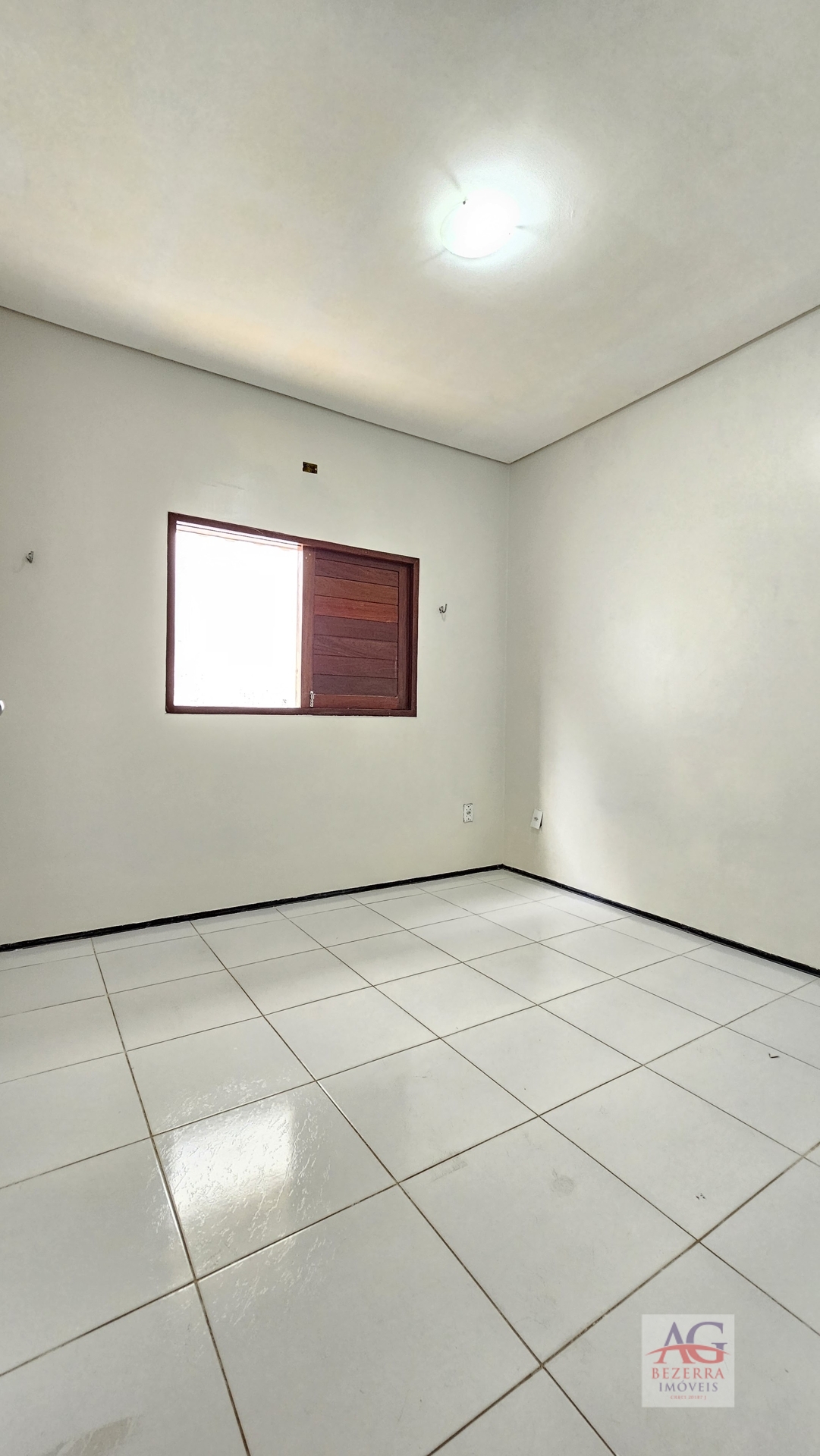 Casa à venda com 4 quartos, 300m² - Foto 24