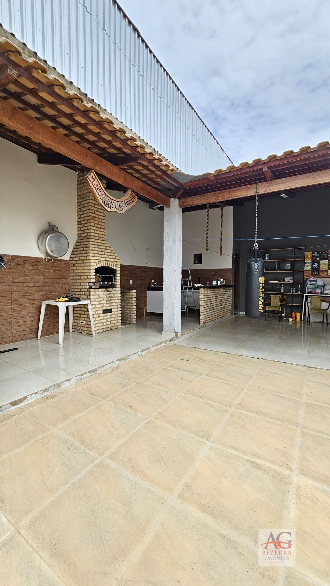 Casa à venda com 4 quartos, 300m² - Foto 38