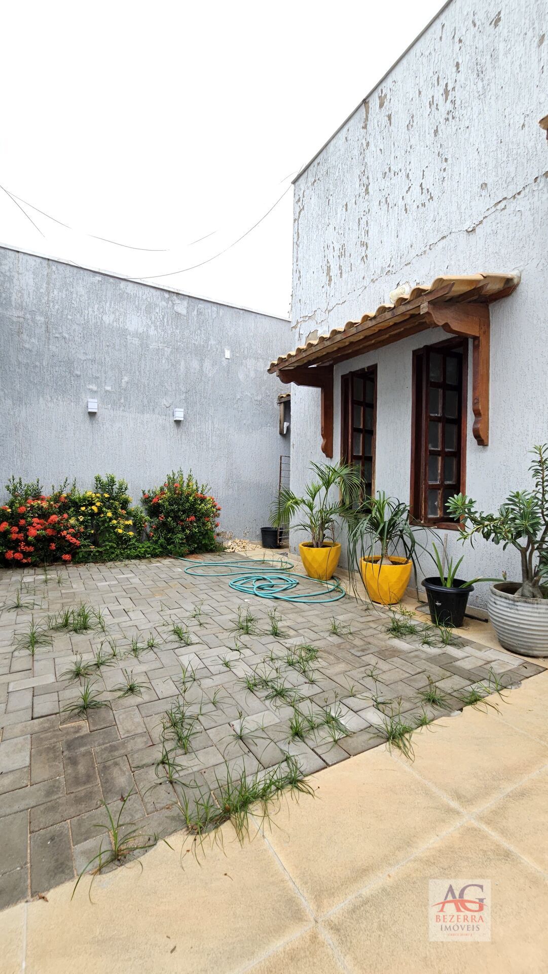 Casa à venda com 4 quartos, 300m² - Foto 3