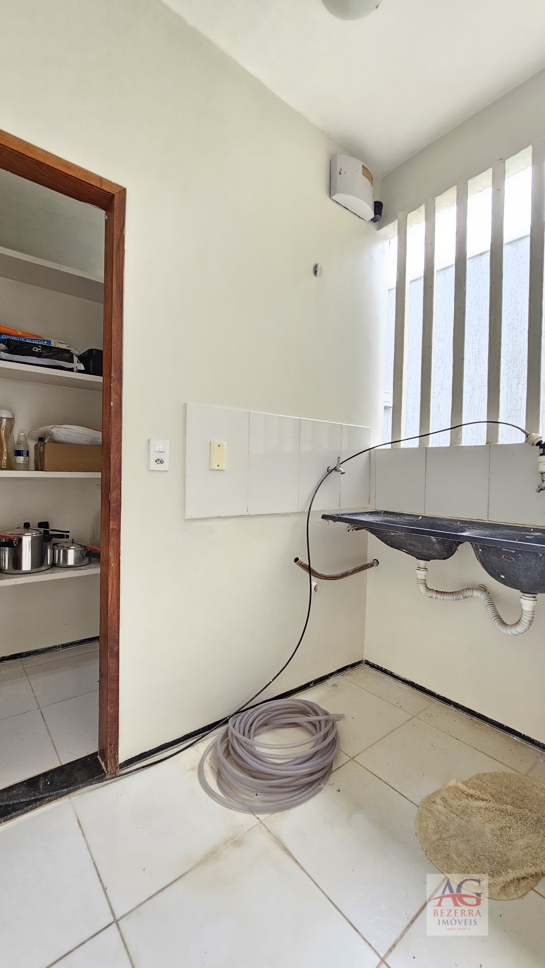 Casa à venda com 4 quartos, 300m² - Foto 15