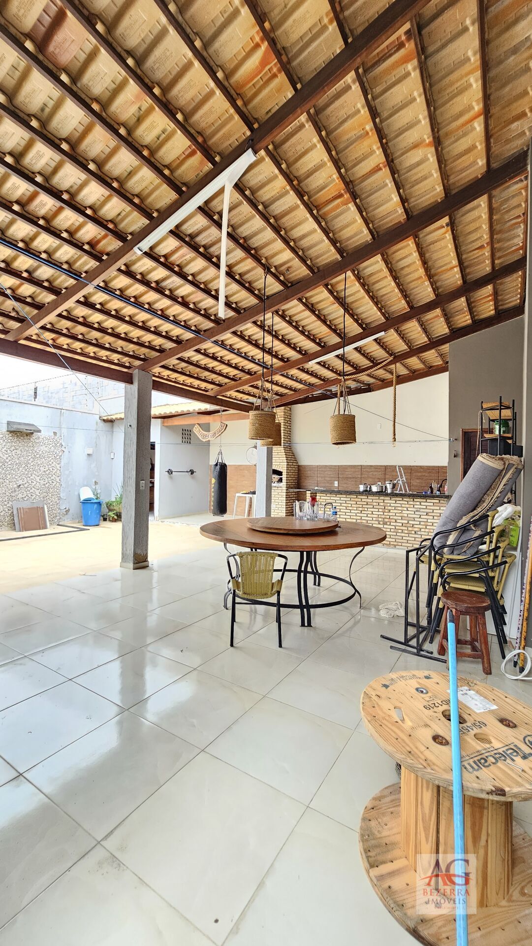 Casa à venda com 4 quartos, 300m² - Foto 36